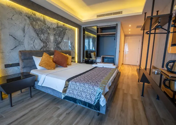 Elite Admiral Aqua Hotel *