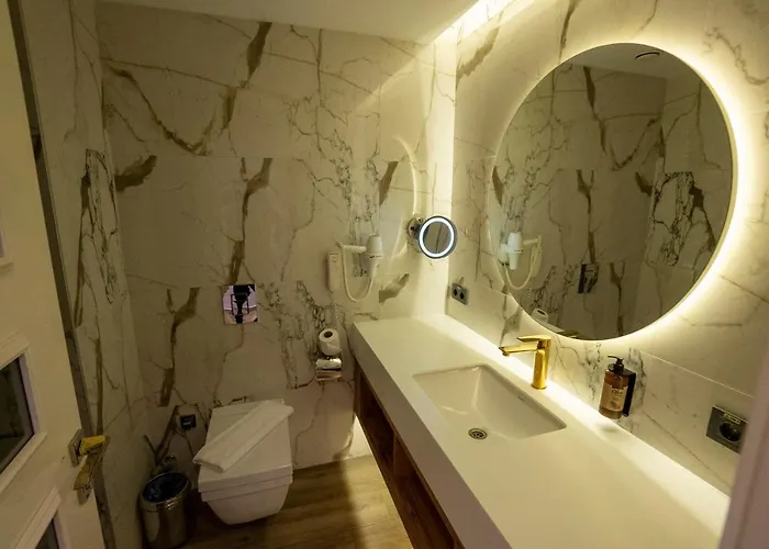 Elite Admiral Aqua Hotel